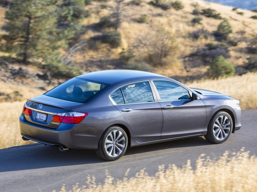  Honda Accord Sport Sedan 2013 года  (фото 131 из 147)